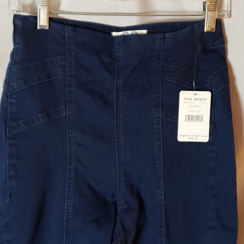 New Free People Skinny Elasticized Waist Jeans - Picture 2 of 9